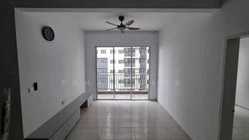 Kondominium untuk Disewa di Residensi Begonia - Rohani Daud - Living Room - PropertyGuru.com.my