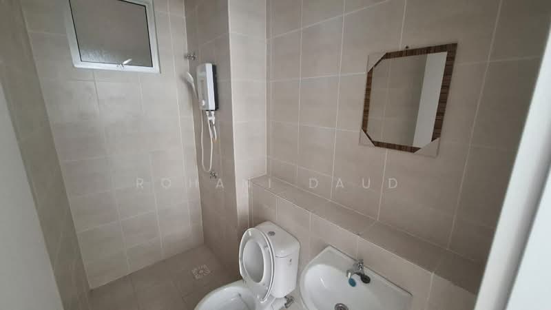 Kondominium untuk Disewa di Residensi Begonia - Rohani Daud - Bathroom - PropertyGuru.com.my