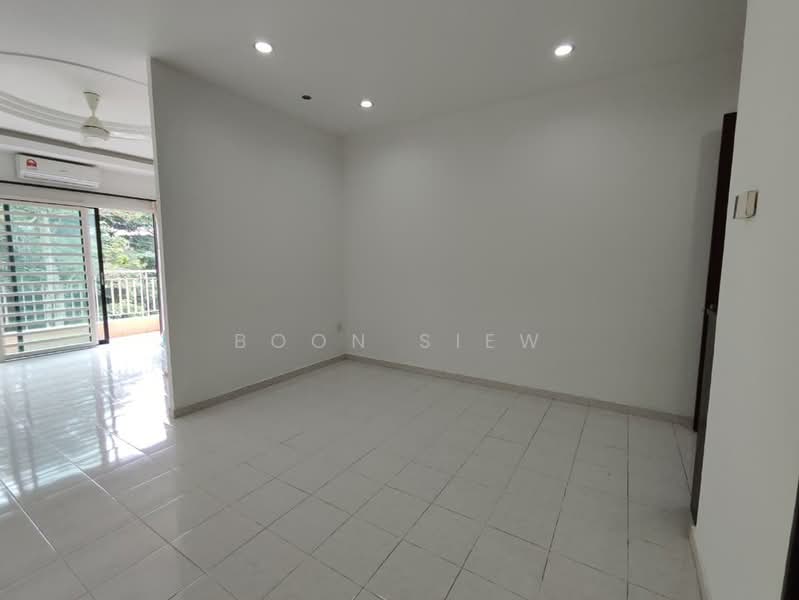 Condominium for Sale at Alpine Tower - Boon Siew - Living Room - PropertyGuru.com.my