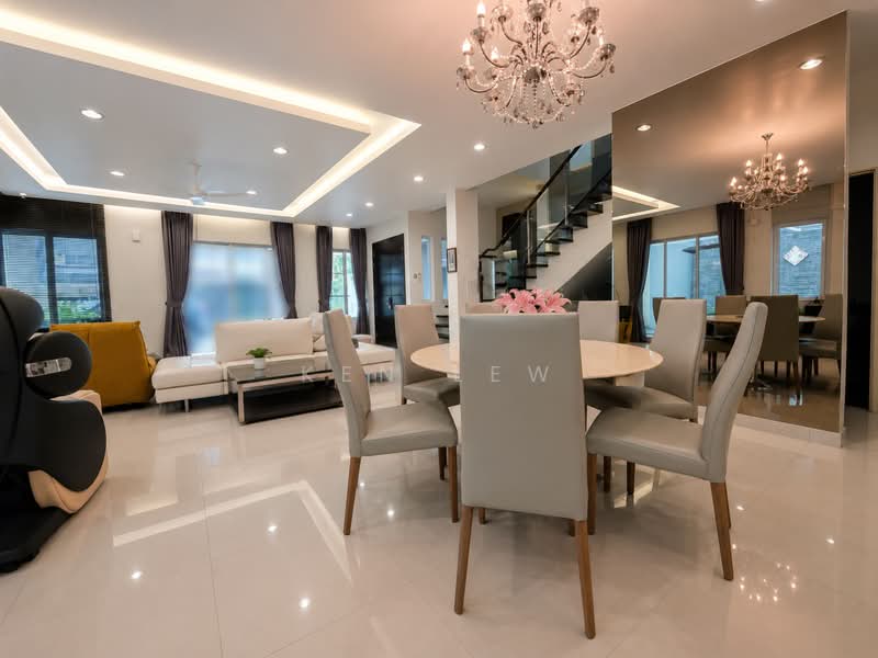 Rumah Banglo untuk Dijual di Batu 9 (Cheras) - Ken Lew - Living Room - PropertyGuru.com.my