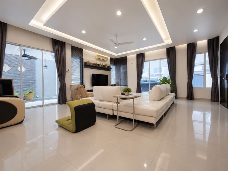 Rumah Banglo untuk Dijual di Batu 9 (Cheras) - Ken Lew - Living Room - PropertyGuru.com.my