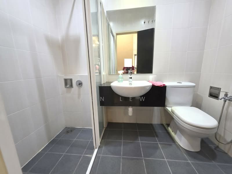 Rumah Banglo untuk Dijual di Batu 9 (Cheras) - Ken Lew - Bathroom - PropertyGuru.com.my