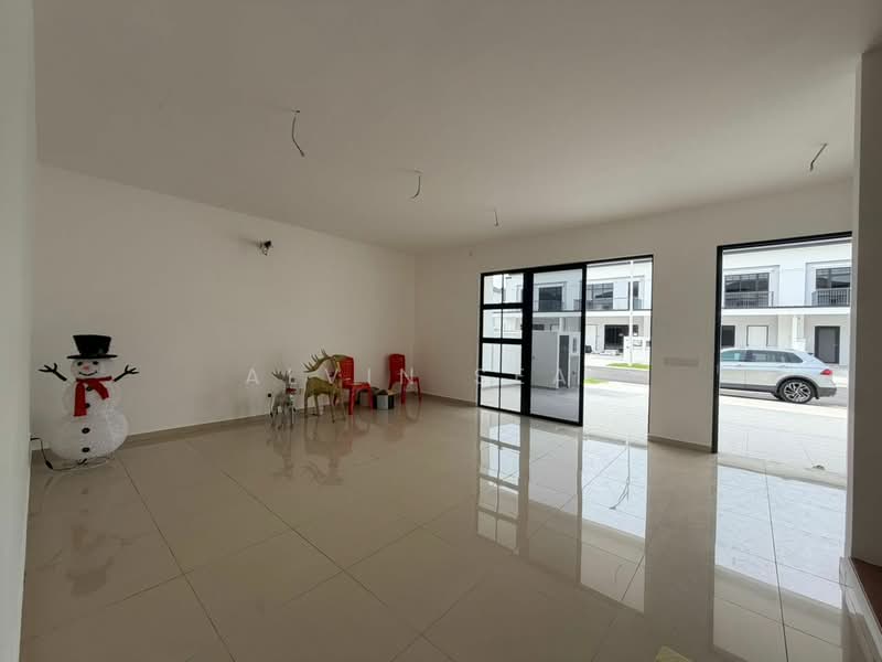 Cluster House for Sale in Iskandar Puteri (Nusajaya) (Johor) - Alvin Seah - Living Room - PropertyGuru.com.my