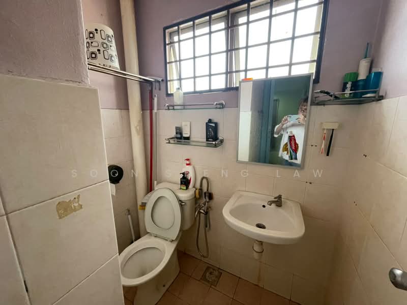2-storey Terraced House for Sale in Taman Bukit Permai (Kajang) - Soon Sheng Law - Bathroom - PropertyGuru.com.my