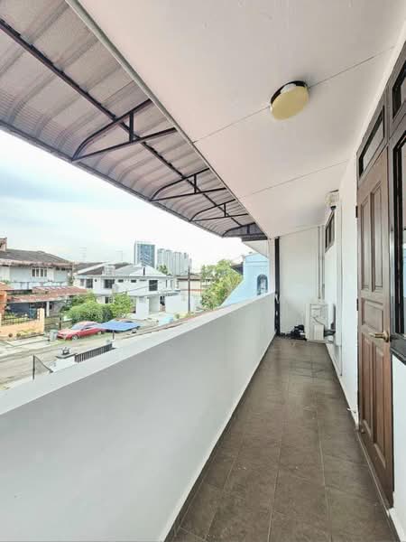 Rumah Teres 2 Tingkat untuk Dijual di Taman Tasek (Johor Bahru) - Eva Siow - Balcony - PropertyGuru.com.my