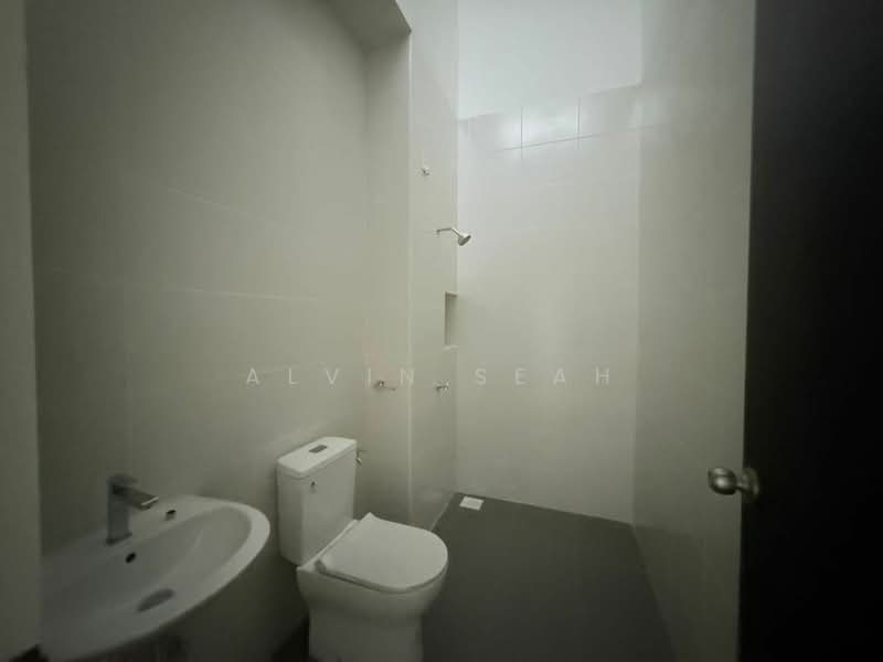 Cluster House for Sale in Iskandar Puteri (Nusajaya) (Johor) - Alvin Seah - Bathroom - PropertyGuru.com.my