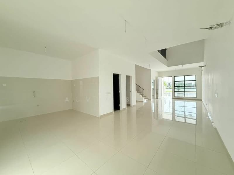 Cluster House for Sale in Iskandar Puteri (Nusajaya) (Johor) - Alvin Seah - Living Room - PropertyGuru.com.my
