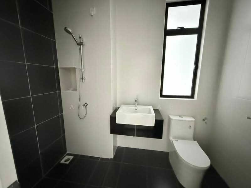 Cluster House for Sale in Iskandar Puteri (Nusajaya) (Johor) - Alvin Seah - Bathroom - PropertyGuru.com.my