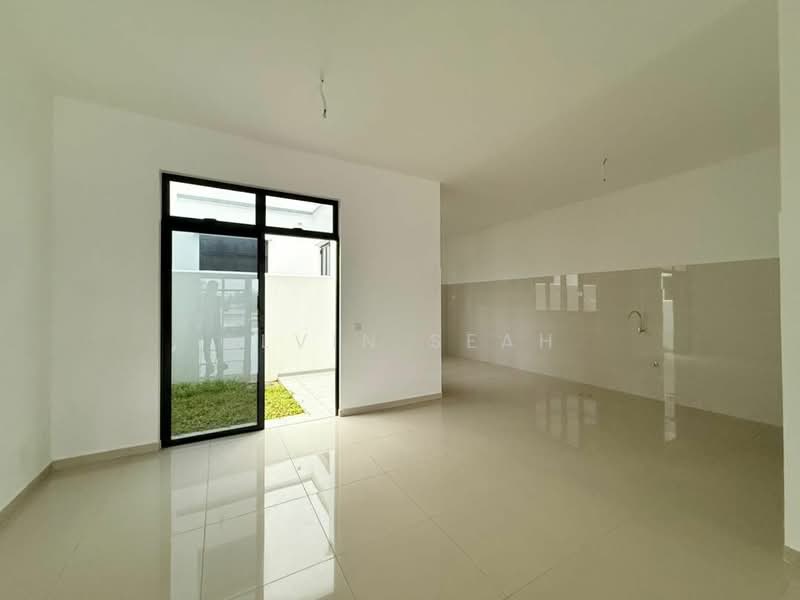 Cluster House for Sale in Iskandar Puteri (Nusajaya) (Johor) - Alvin Seah - Kitchen - PropertyGuru.com.my