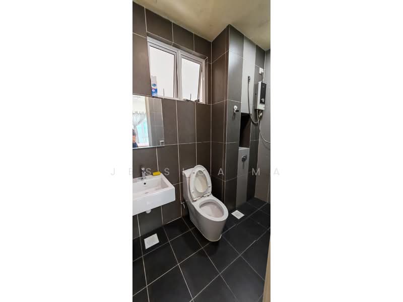 Service Residence for Rent at Skysuites @ Meldrum Hills - Jessica Ma - Bathroom - PropertyGuru.com.my