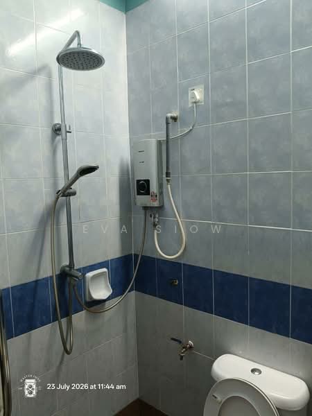 Rumah Teres 1.5 Tingkat untuk Dijual di Taman Bestari Indah (Ulu Tiram) - Eva Siow - Bathroom - PropertyGuru.com.my