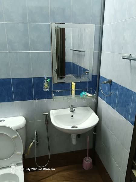 Rumah Teres 1.5 Tingkat untuk Dijual di Taman Bestari Indah (Ulu Tiram) - Eva Siow - Bathroom - PropertyGuru.com.my