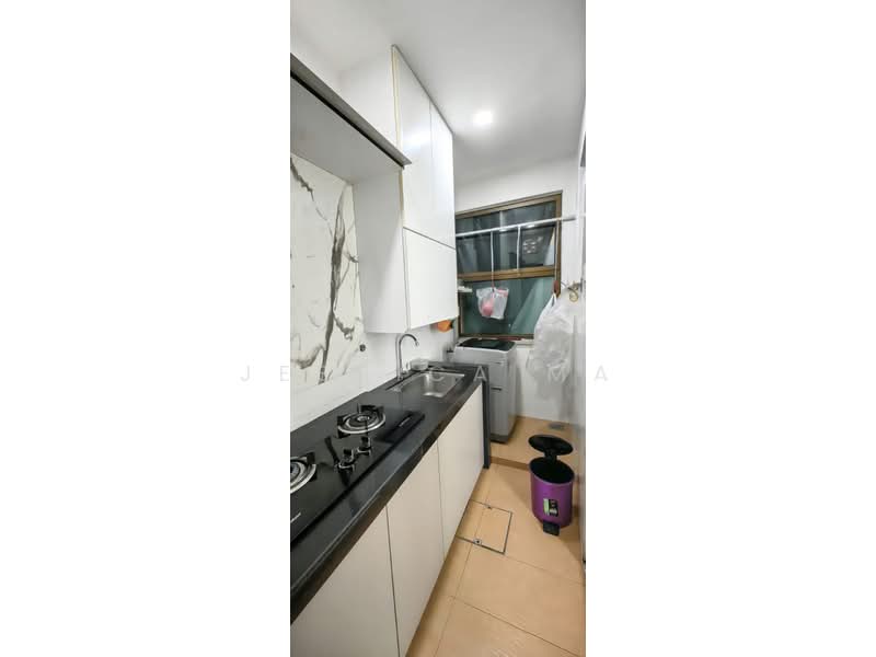 Rumah Teres 2 Tingkat untuk Disewa di Taman Dato Onn (Johor Bahru) - Jessica Ma - Kitchen - PropertyGuru.com.my