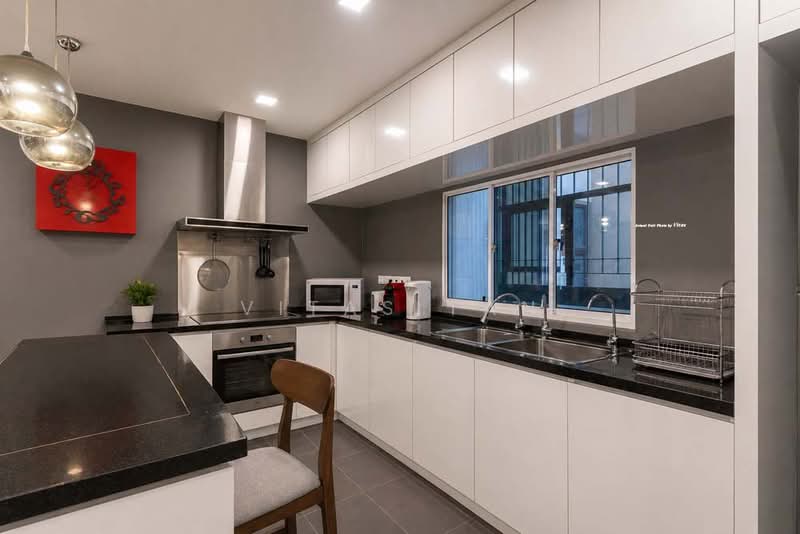 Kondominium untuk Dijual di 1 Bukit Utama - Vitas Tan - Kitchen - PropertyGuru.com.my