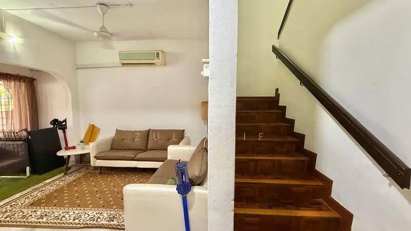 2-storey Terraced House for Sale in Bandar Tun Hussein Onn (Cheras) - Zul Arif - Living Room - PropertyGuru.com.my