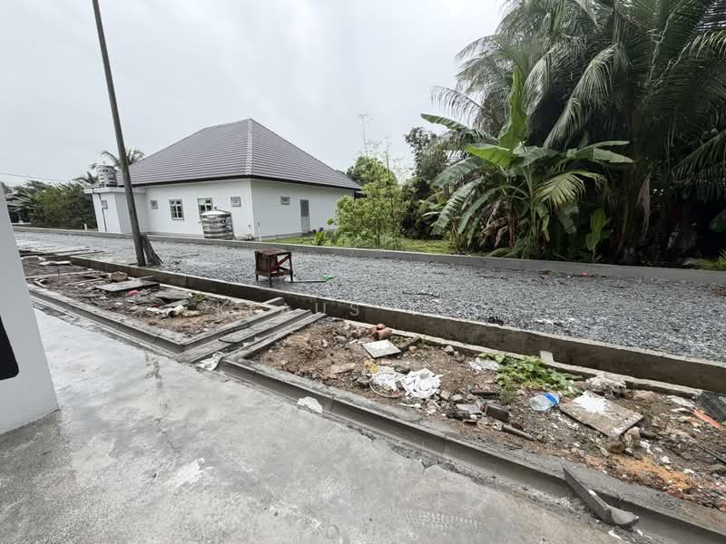 2-storey Terraced House for Sale in Taman Satria (Telok Panglima Garang) - Klaus Teo - Exterior - PropertyGuru.com.my