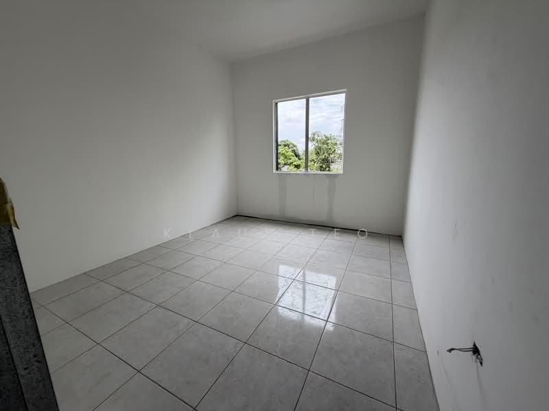 2-storey Terraced House for Sale in Taman Satria (Telok Panglima Garang) - Klaus Teo - Interior - PropertyGuru.com.my