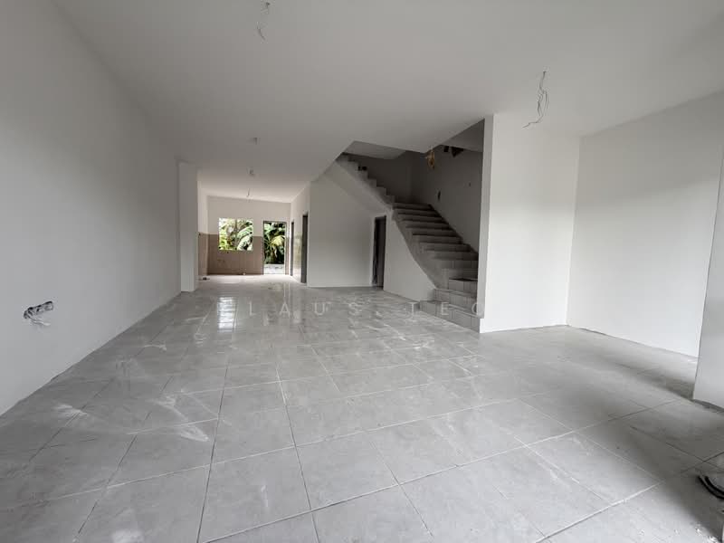 2-storey Terraced House for Sale in Taman Satria (Telok Panglima Garang) - Klaus Teo - Interior - PropertyGuru.com.my