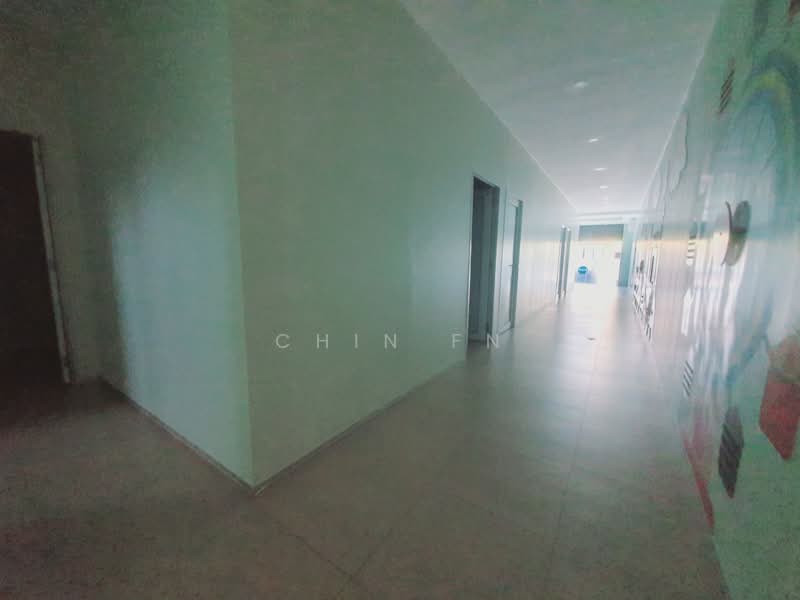 Kedai untuk Disewa di Taman Kota Syahbandar (Melaka City) - CHIN FN - Corridor - PropertyGuru.com.my