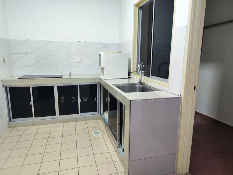 Condominium for Sale at Puncak Damansara - Edmund Goh - Kitchen - PropertyGuru.com.my
