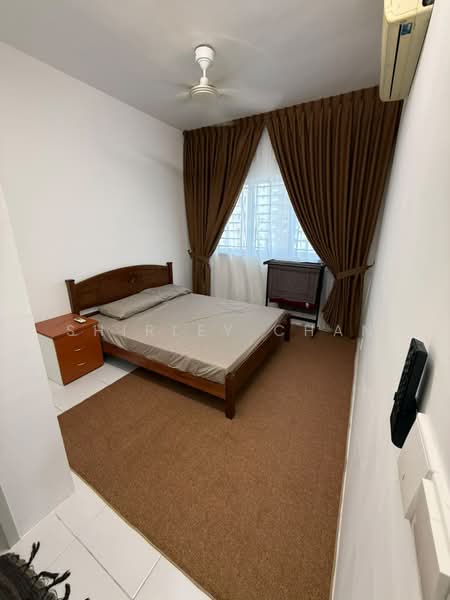 Kondominium untuk Disewa di Residensi Sateria - Shirley Chan - Bedroom - PropertyGuru.com.my