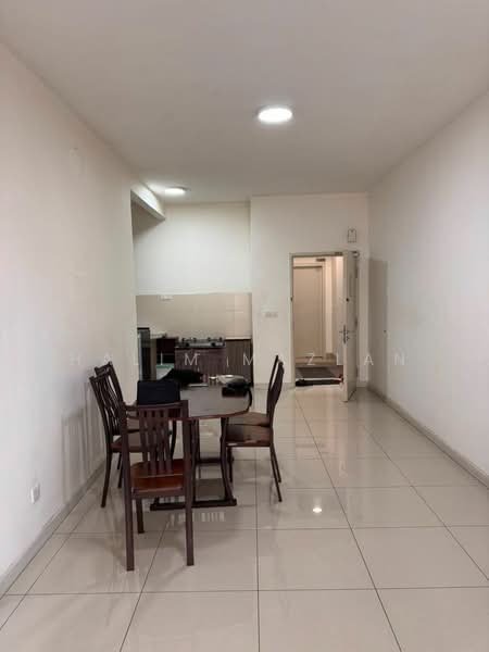 Service Residence for Rent at Savanna Executive Suite @ Southville City - Halim Mazlan - Dining Room - PropertyGuru.com.my