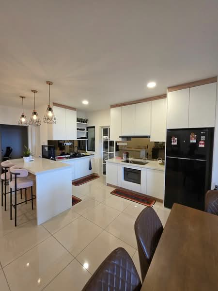 Service Residence for Sale at AraTre' Residences - Chloe Koo - Kitchen - PropertyGuru.com.my