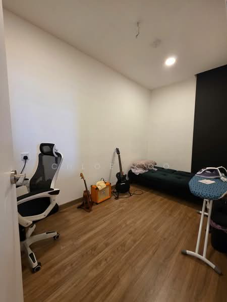 Service Residence for Sale at AraTre' Residences - Chloe Koo - Study - PropertyGuru.com.my