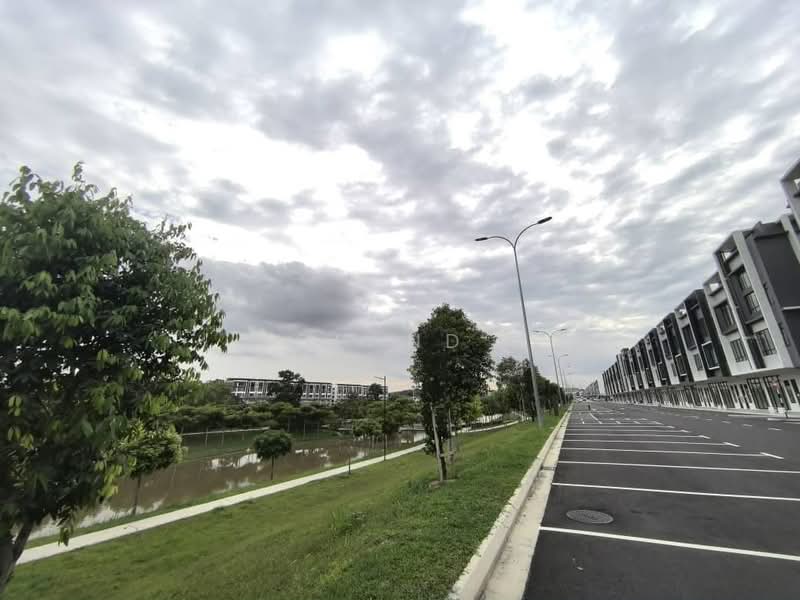 Kedai / Pejabat untuk Dijual di Austin Crest (Johor Bahru) - Yoland . - Exterior - PropertyGuru.com.my