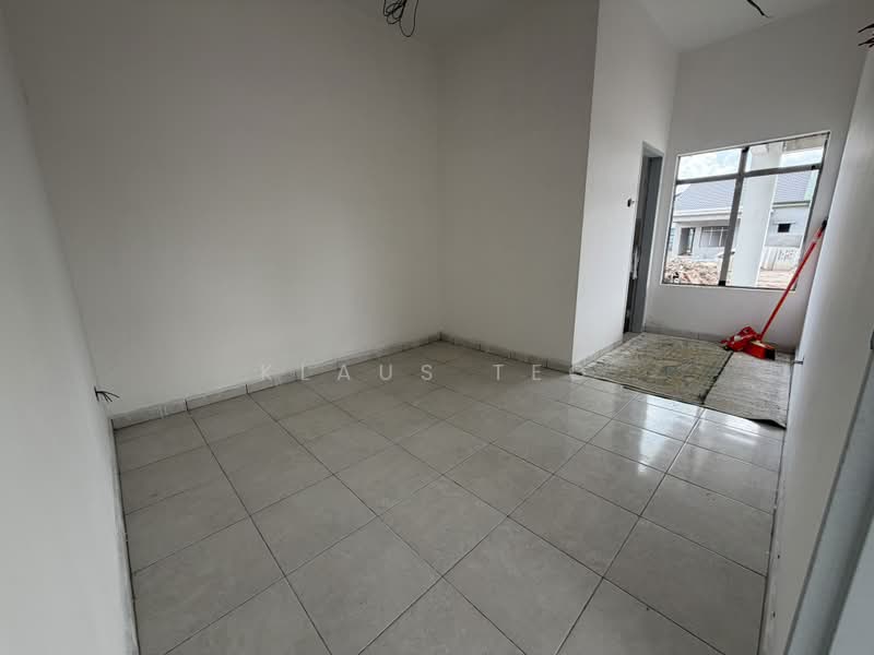 Rumah Berkembar untuk Dijual di Kampung Baru Batu 9 (Telok Panglima Garang) - Klaus Teo - Interior - PropertyGuru.com.my
