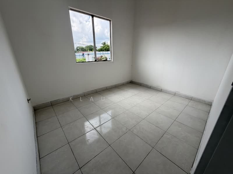 Rumah Berkembar untuk Dijual di Kampung Baru Batu 9 (Telok Panglima Garang) - Klaus Teo - Interior - PropertyGuru.com.my