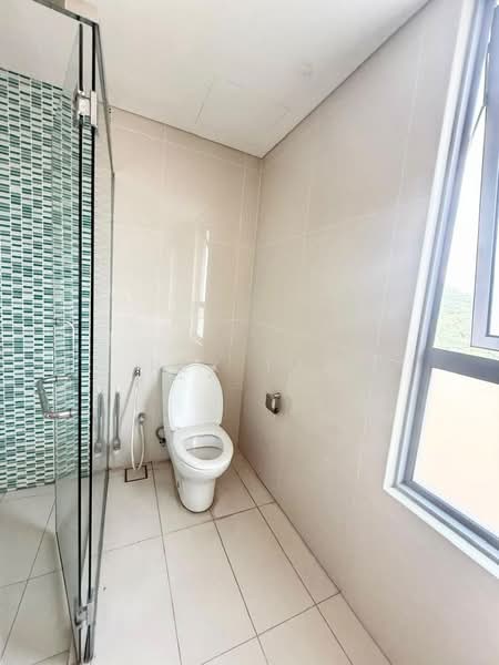 Kondominium untuk Dijual di The Westside Two - Rex Tan - Bathroom - PropertyGuru.com.my