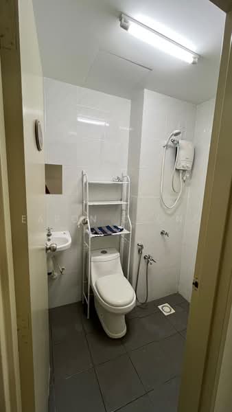 Apartment for Rent at Camellia Residences - Earon Chong - Bathroom - PropertyGuru.com.my