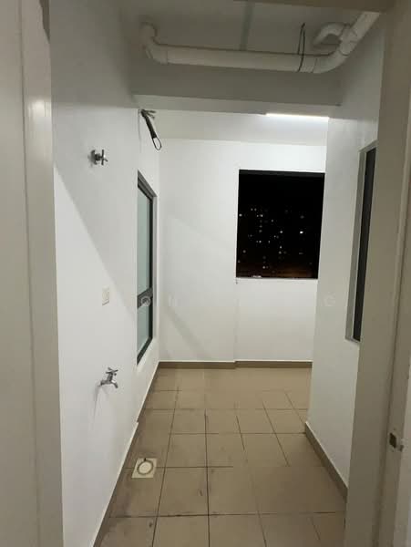 Apartment for Rent at Camellia Residences - Earon Chong - Corridor - PropertyGuru.com.my