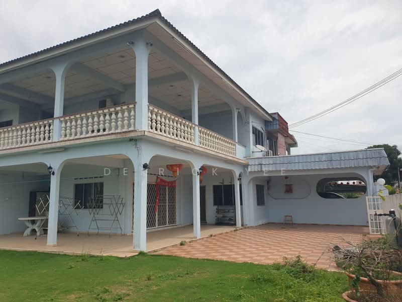 Semi-Detached House for Sale in Kampung Enam (Melaka City) - Derrick Yee - Exterior - PropertyGuru.com.my