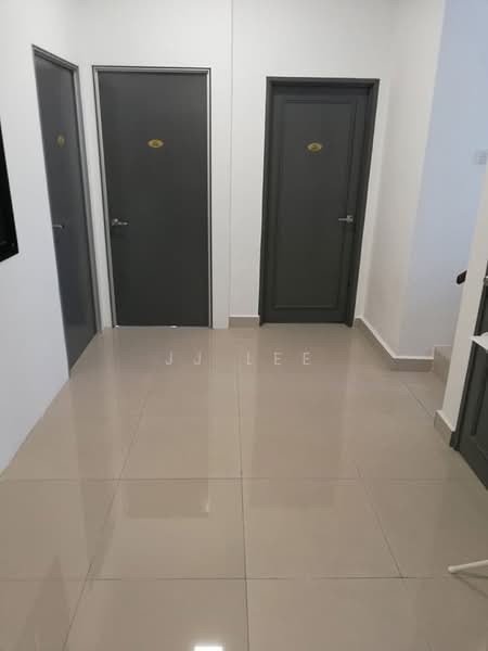 Kondominium untuk Disewa di Cova Suites - JJ Lee - Corridor - PropertyGuru.com.my