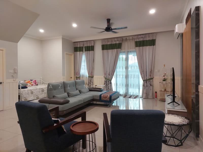 2-storey Terraced House for Sale in Cyber 1 (Cyberjaya) - Azlin Ismail - Living Room - PropertyGuru.com.my