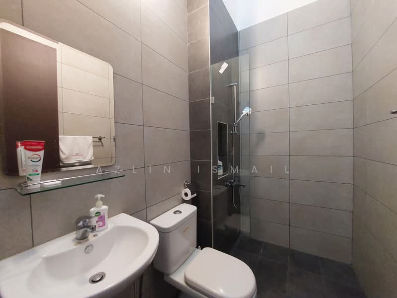 2-storey Terraced House for Sale in Cyber 1 (Cyberjaya) - Azlin Ismail - Bathroom - PropertyGuru.com.my