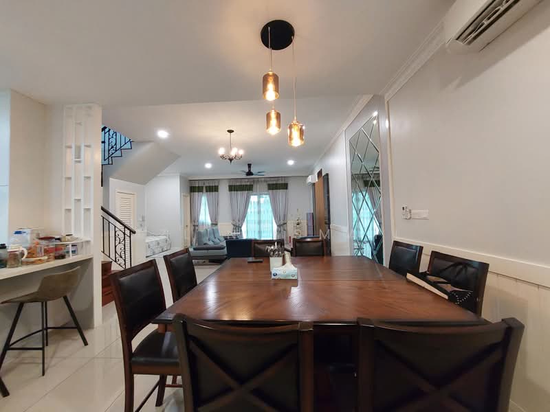 2-storey Terraced House for Sale in Cyber 1 (Cyberjaya) - Azlin Ismail - Dining Room - PropertyGuru.com.my