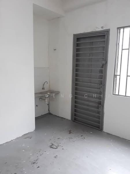 Shop for Rent in Bandar Botanic (Klang) - Bee Seng Chia - Interior - PropertyGuru.com.my