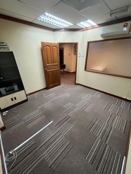 Office for Rent in Petaling Jaya (Selangor) - Esther Tan - Interior - PropertyGuru.com.my