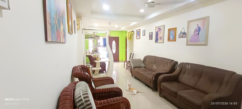 1-storey Terraced House for Sale in Taman Sri Segambut (Segambut) - Devan Tiarajah - Living Room - PropertyGuru.com.my
