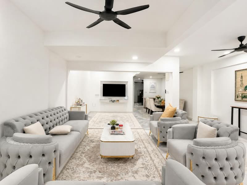 2-storey Terraced House for Sale in Shah Alam (Selangor) - Zul Arif - Living Room - PropertyGuru.com.my