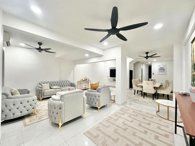 2-storey Terraced House for Sale in Shah Alam (Selangor) - Zul Arif - Living Room - PropertyGuru.com.my