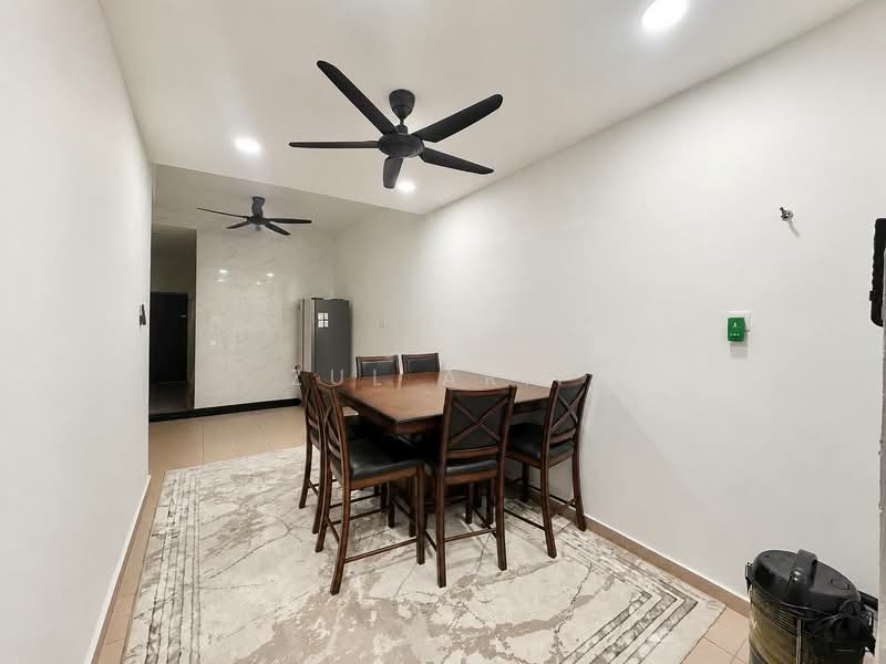2-storey Terraced House for Sale in Shah Alam (Selangor) - Zul Arif - Dining Room - PropertyGuru.com.my