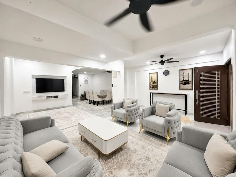 2-storey Terraced House for Sale in Shah Alam (Selangor) - Zul Arif - Living Room - PropertyGuru.com.my