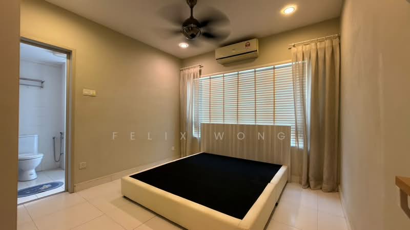 Kondominium untuk Dijual di Casa Tropika - Felix Wong - Bedroom - PropertyGuru.com.my