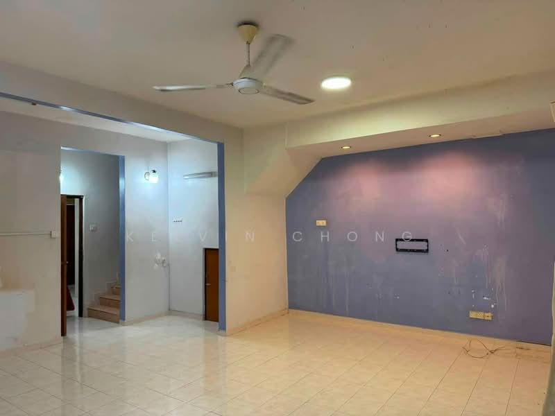 2-storey Terraced House for Rent in Ipoh (Perak) - Kelvin Chong - Living Room - PropertyGuru.com.my