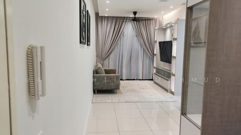 Servis Apartment untuk Disewa di Lexa Residence @ The Quartz WM - Nurulbahtiah Mahmud - Living Room - PropertyGuru.com.my