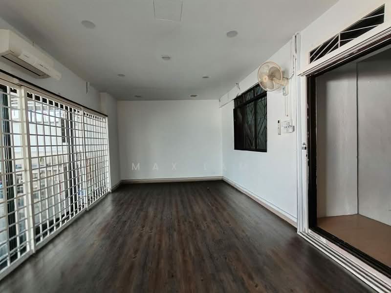 1-storey Terraced House for Sale in Taman Johor Jaya (Johor Bahru) - Max Lam - PropertyGuru.com.my